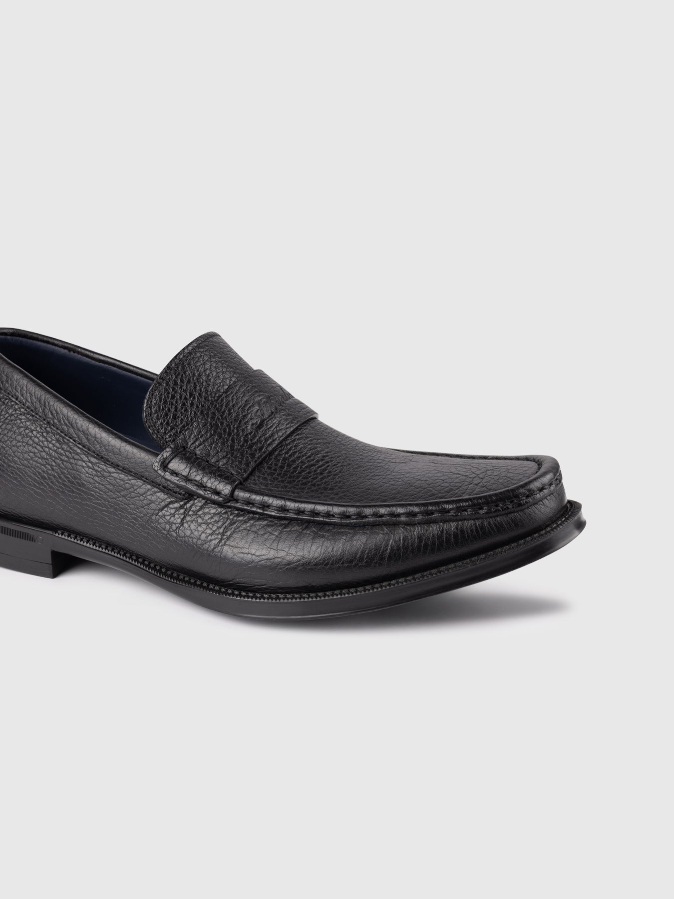 Signature Loafer